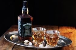 Ekskluzywne kryształowe szklanki do whisky Bohemia Quadro 6 szt.