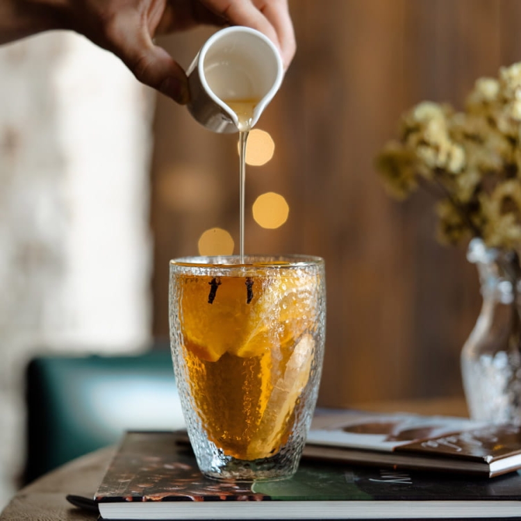 Kubki termiczne do kawy herbaty Vialli Design ALESSIA 350ml 2szt