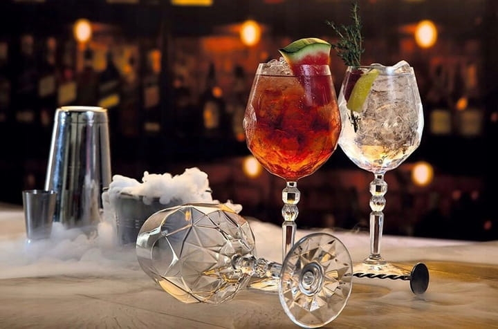 Kryształowe kieliszki do wina drinków RCR Alkemist 670ml