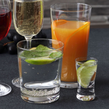 Przejdź do produktu KROSNO Pure 18el szklanki + kieliszki - komplet w białym pudełku