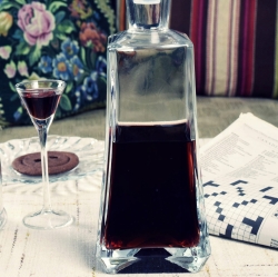 Karafka skośna do whisky brandy na prezent 750ml