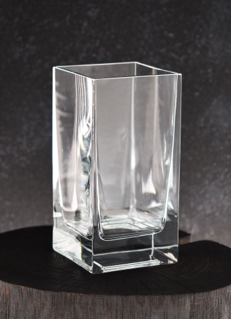 Przejdź do produktu Wazon szklany bezbarwny kwadratowy na kwiaty 20cm