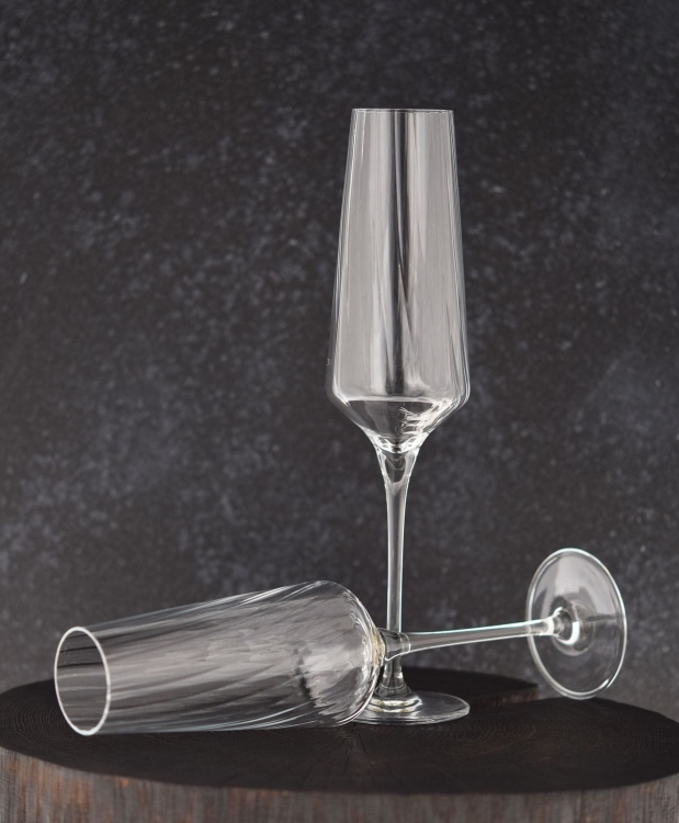 Kieliszki do szampana KROSNO Avant-Garde Lumi 180ml 4szt