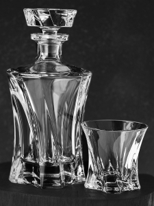 Ekskluzywny zestaw do whisky Bohemia Cooper 6+1 Kryształ w skrzynce z GRAWEREM