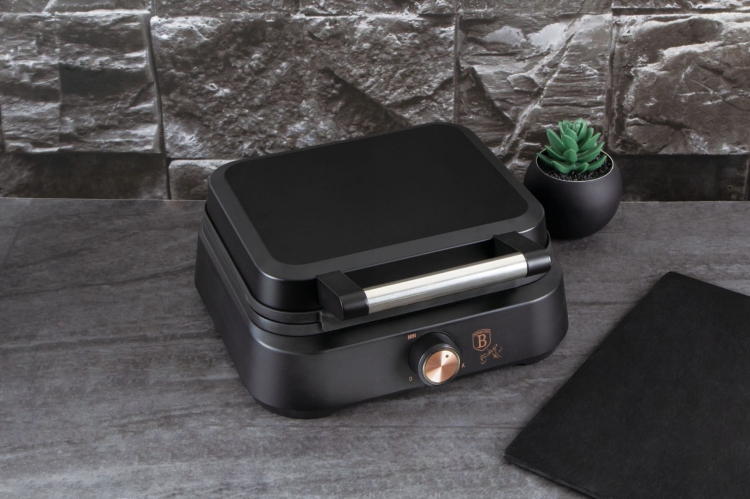 Gofrownica Berlinger Haus rose gold czarny 1500 W BH-9439