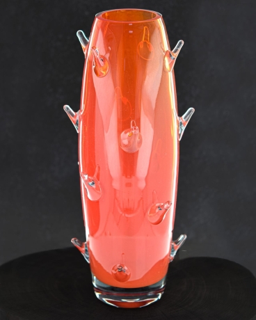 Przejdź do produktu Wazon szklany na kwiaty czerwony 39cm