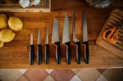 Nóż do skrobania 8 cm Fiskars Functional Form 1057544