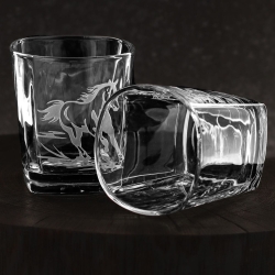 Szklanki kwadratowe do whisky "KONIE" 300ml w skrzynce z GRAWEREM