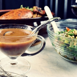 Sosjerka szklana dipówka naczynie do podawania sosu Edwanex 200ml