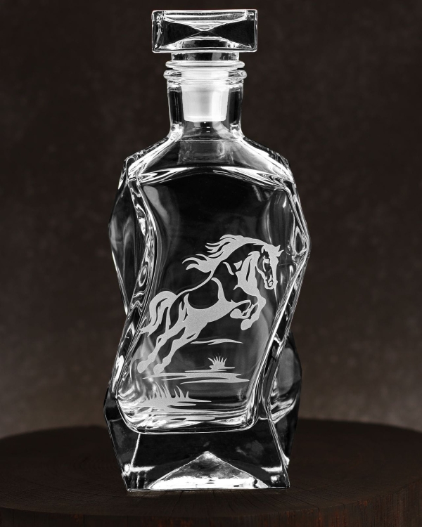 Karafka łamana do whisky "KONIE" 750ml (2)