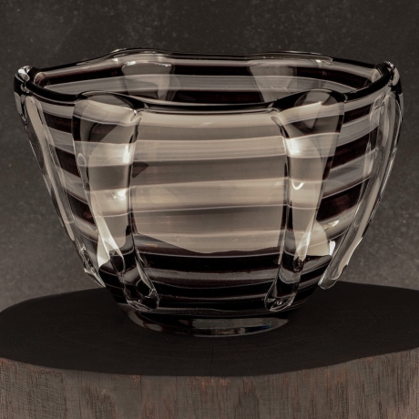 Przejdź do produktu Ekskluzywny ręcznie robiony Wazon szklany na kwiaty czarny HANDMADE 18cm