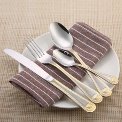 Ekskluzywny komplet Sztućców w walizce72el dla 12os BACHMAYER BM-7882