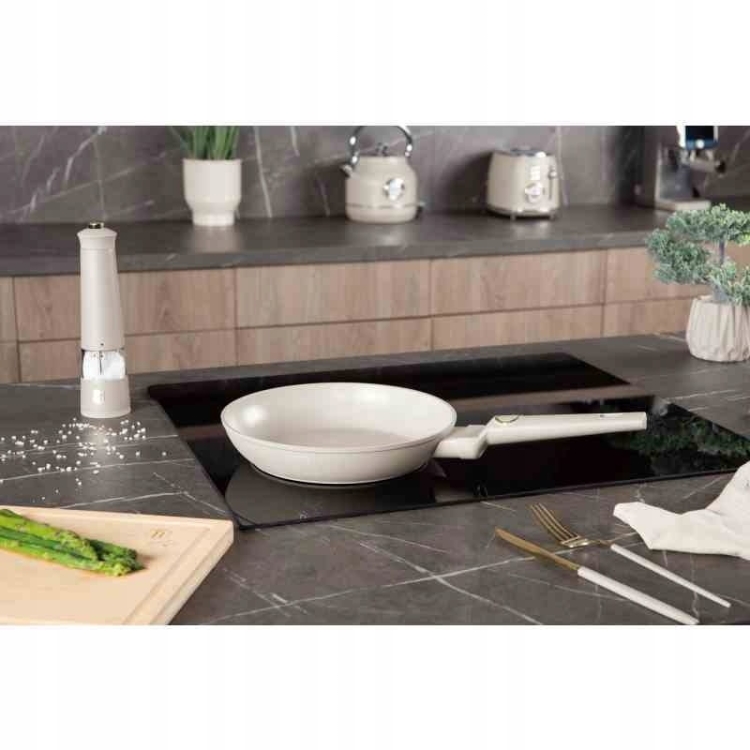 Patelnia tytanowa tradycyjna 24cm Berlinger Haus Sahara BH-8053