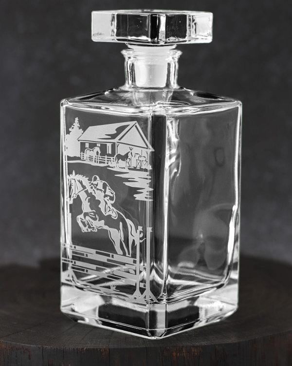 Karafka kwadratowa (burbon) do whisky "KONIE" 700ml