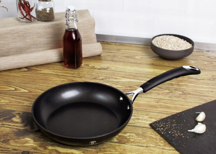 Patelnia marmurowa 28cm Berlinger Haus Professional Black Titan BH-6117