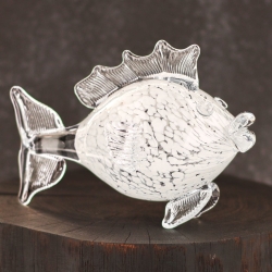 Szklana ozdobna FIGURKA rzeźba ryba PRL 19cm | KULA Biała
