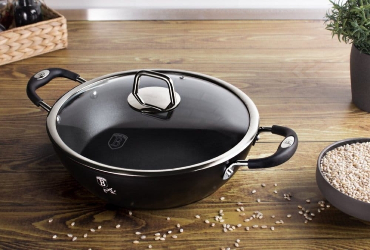 Garnek tradycyjny Berlinger Haus Professional Black Titan 3,8L BH-6125