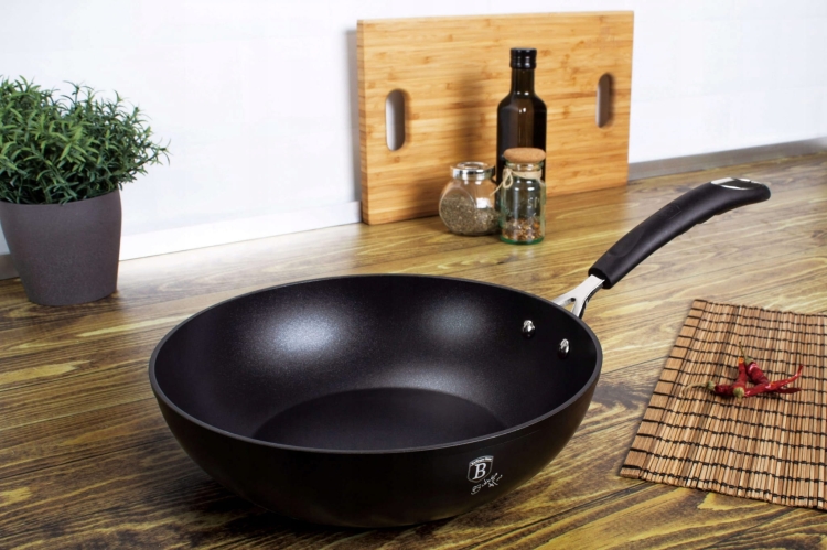 Patelnia marmurowa WOK 28cm Berlinger Haus Black Professional Line BH-6126