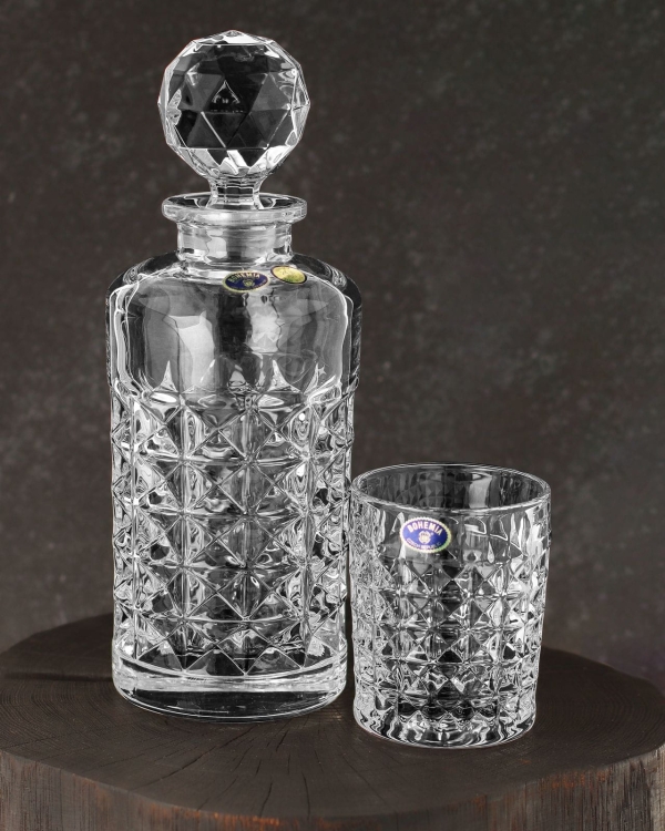 Kryształowy komplet do whisky BOHEMIA Diamond 6+1 w skrzynce z GRAWEREM