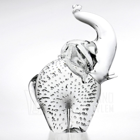 Przejdź do produktu Rzeźba szklana - słoń z uniesioną trąbą 26cm