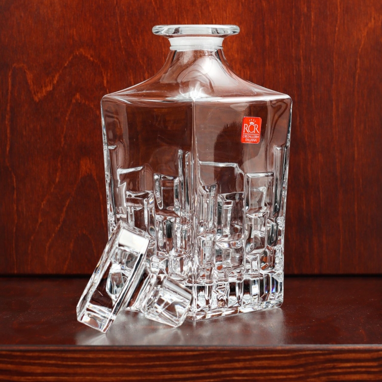 Ekskluzywna karafka do whisky RCR Etna 750ml