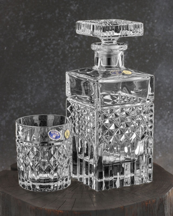 Ekskluzywny zestaw do whisky Bohemia Harry 6+1 w skrzynce z GRAWEREM