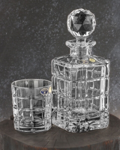 Ekskluzywny zestaw do whisky Bohemia Timesquare 6+1 w skrzynce z GRAWEREM