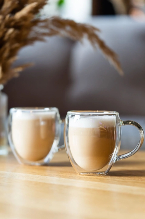 Szklanki kubki termiczne do kawy herbaty Vialli Design NOA 250ml 6szt + spodki Glasmark