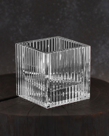 Przejdź do produktu Wazon szklany na kwiaty bezbarwny kwadratowy ryflowany / karbowany z OPTYKIEM 10 cm - 2 GATUNEK