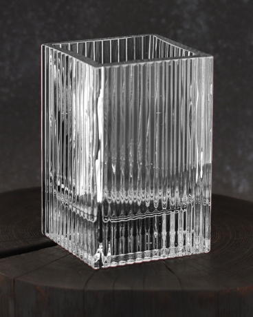 Przejdź do produktu Wazon szklany na kwiaty bezbarwny kwadratowy ryflowany / karbowany z OPTYKIEM 15 cm - 2 GATUNEK
