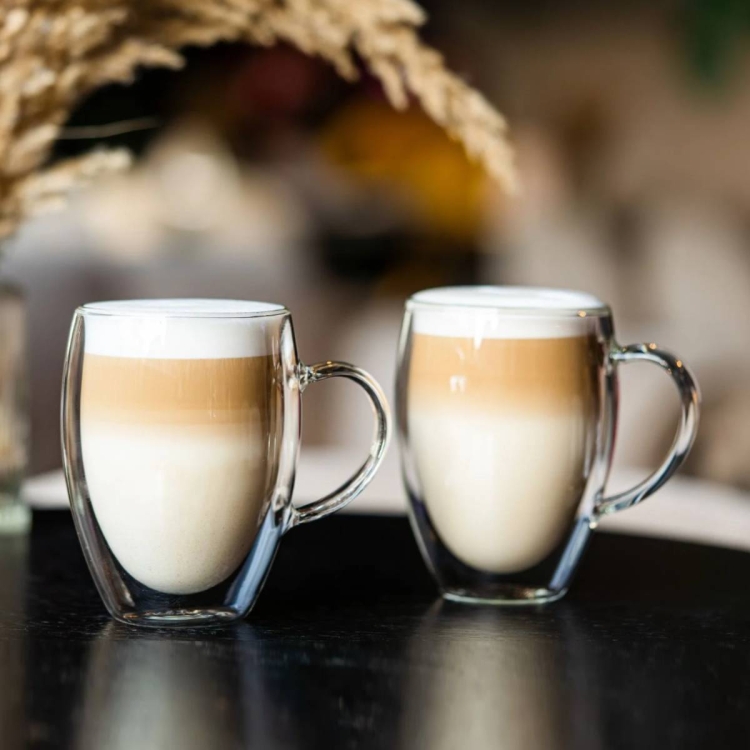 Kubki termiczne z uchem do kawy, herbaty Vialli Design NOA 360ml 2szt