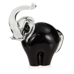 Szklana rzeźba Słoń z uniesioną trąbą ~15cm - Kolor Czarny + Soda | HUTA SABINA