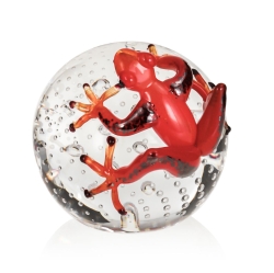 Szklana rzeźba Żaba na kamieniu - Kolor + Pladry | HUTA SABINA