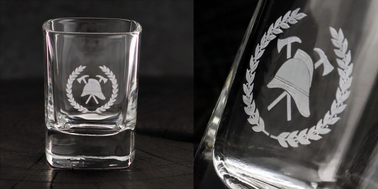 Kieliszki do wódki kwadratowe z grawerem logo firmy | Glasmark SHOT 50ml | 6 szt.