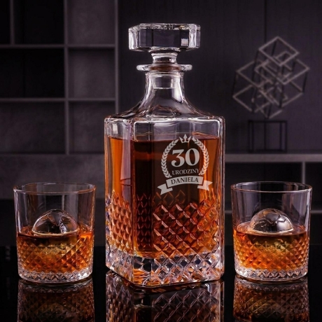 Przejdź do produktu Zestaw do whisky 2+1 CRYSTAL karafka + 2 szklanki z GRAWEREM na karafce