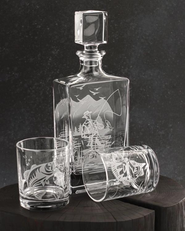 Zestaw do whisky 6+1 WĘDKARSKI karafka i szklanki w skrzynce (NOVA)