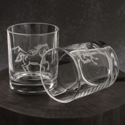 Zestaw do whisky 6+1 KONIE karafka i szklanki w skrzynce (NOVA)
