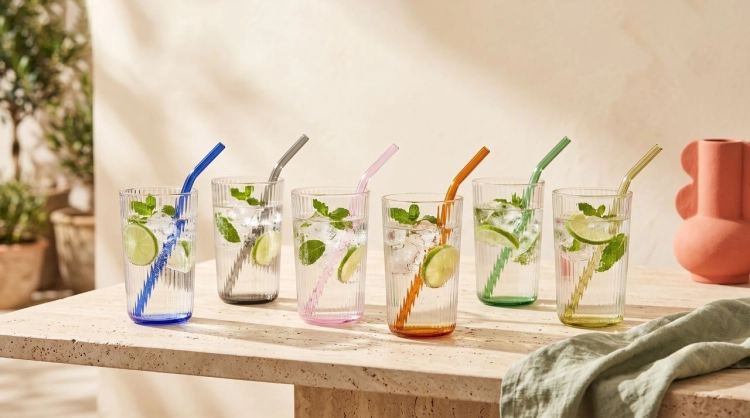 Szklanki ryflowane ze słomkami do napojów long drink Vialli Design VIBRA 500ml | Kolorowe DNA | MIX | 12 el.