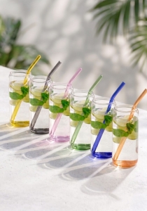 Szklanki typu Can Glass ze słomkami do napojów long drinków Vialli Design VIVO 500ml | Kolorowe DNA | MIX | 12 el.