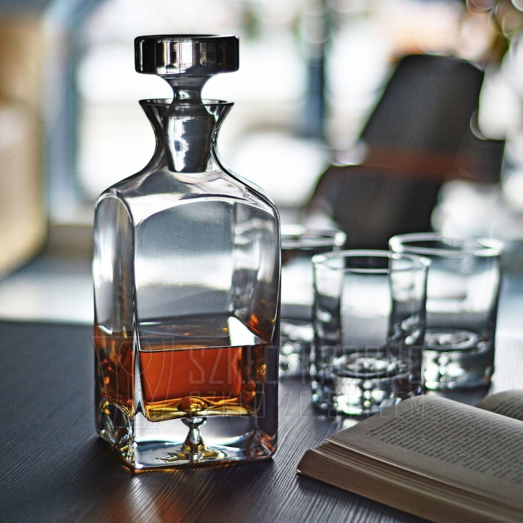 Karafka do whisky KROSNO Legend 750ml