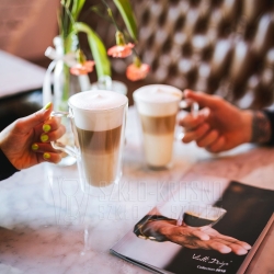 Kubki termiczne do kawy latte herbaty Vialli Design Diva 350ml