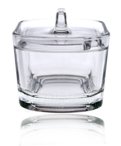 Szklana cukiernica z pokrywką 481.611